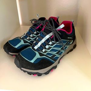 Girls Merrell waterproof hiking shoes